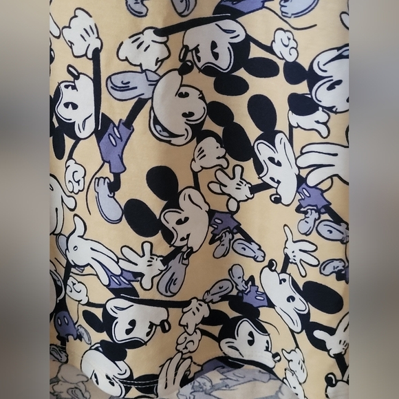 Lularoe Disney Mickey Mouse Graphic High Low Tee Size Medium - Picture 2 of 10